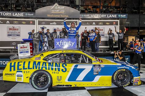 Allgaier wins Daytona Xfinity race in thrilling photo finish.